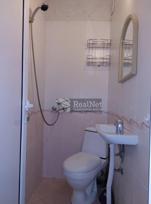 5b1 ПОД НАЕМ таванско ателие – 300€, Оборище до МОЛ Сердика