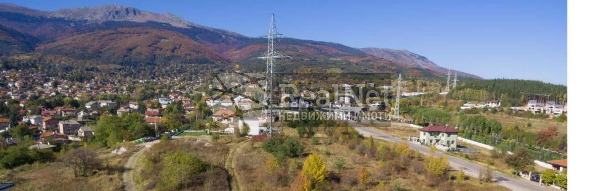02_aerosnimka_vitosha Дом над града-Модерна еднофамилна къща в с. Бистрица