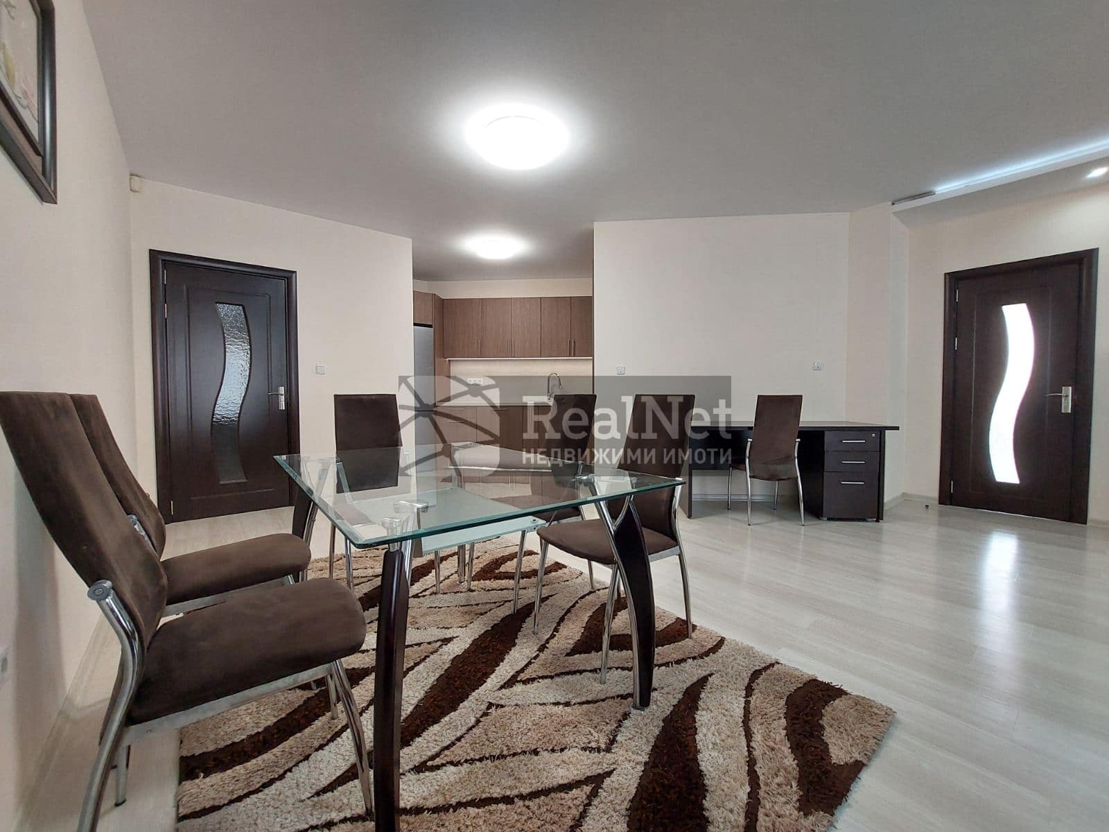 4 х5 ПОД НАЕМ тристаен апартамент, 1000 €, Младост 1 до Фантастико