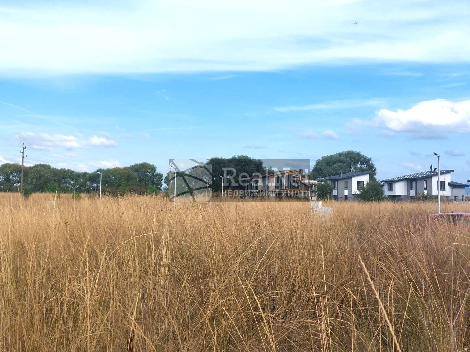 1 рп0 ПРОДАВА парцел – 125 000 €, с. Равно поле