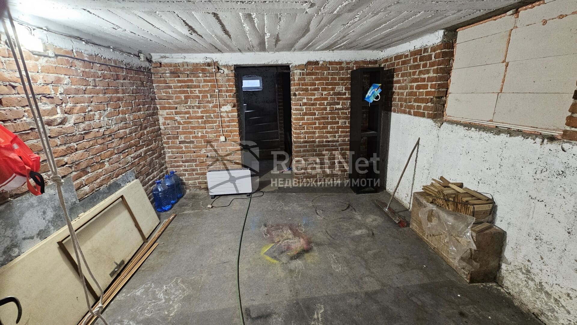 20261006_104211 RealNet office Partners отдава под наем къща на два етажа