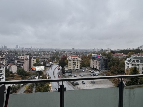 Тристаен апартамент под наем на бул. Симеоновско Шосе